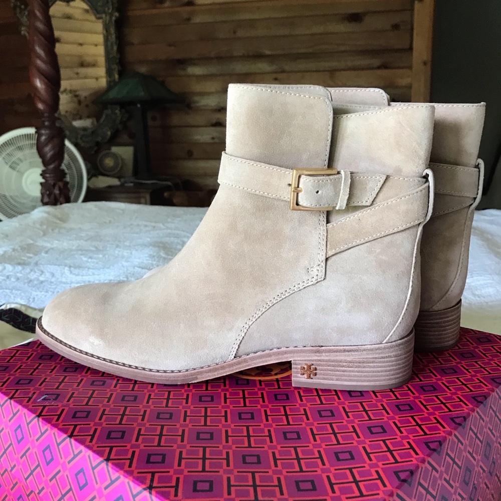 Tory Burch Brooke Ankle Bootie Perfect Sand 10.5 NWT